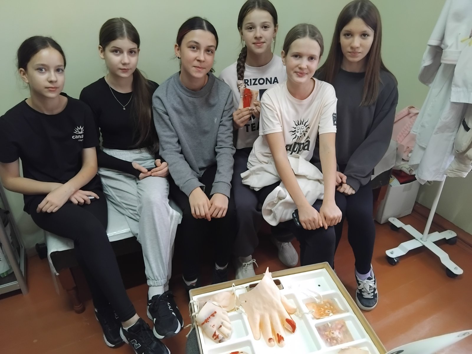 Img B189e1b67904e12f17b128676ebb5c15 V